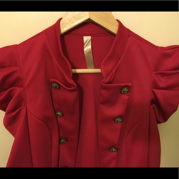 Red jacket - Picture 2 of 3